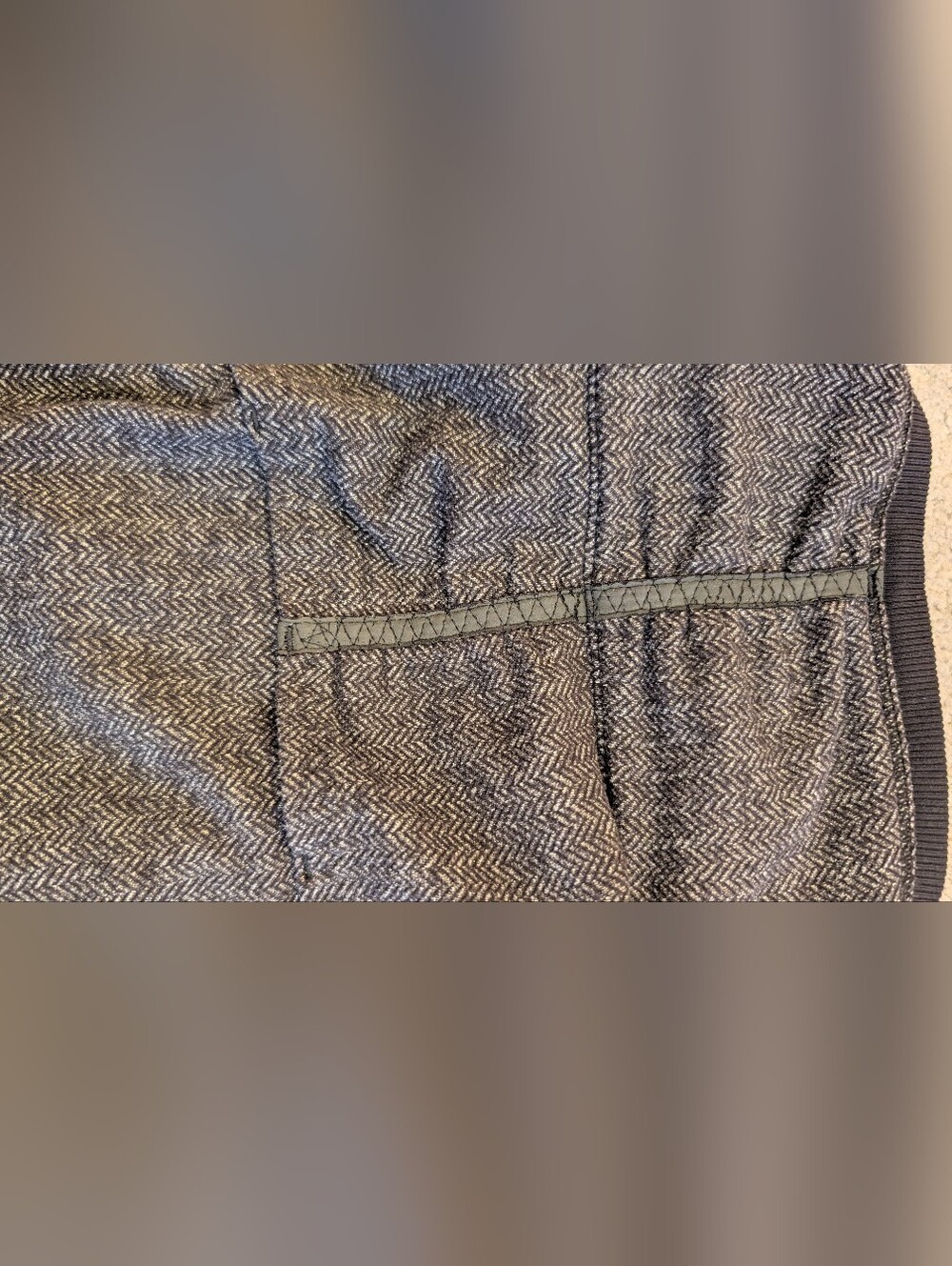 Lululemon Herringbone Heather Gray Active Quarter-Zip Pullover - Picture 10 of 17